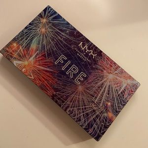 NYX EYESHADOW PALLET